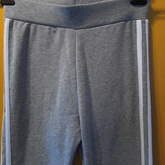 Stripe Leggings - Picture 4 of 4